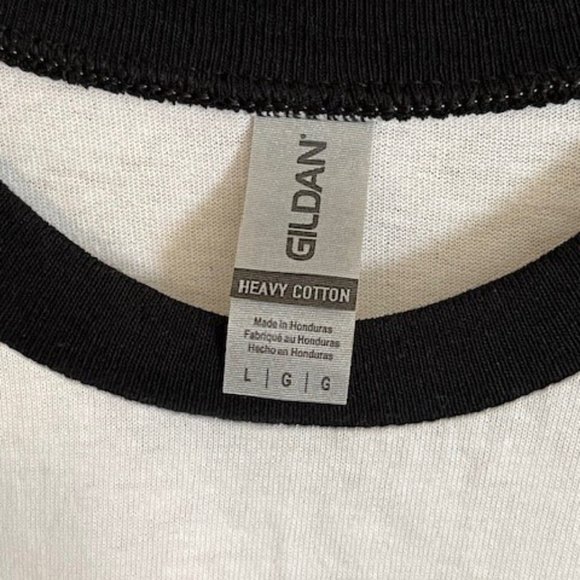 STRANGER THINGS - HELLFIRE CLUB LONGSLEEVE SHIRT - LARGE - UNWORN - Picture 3 of 5